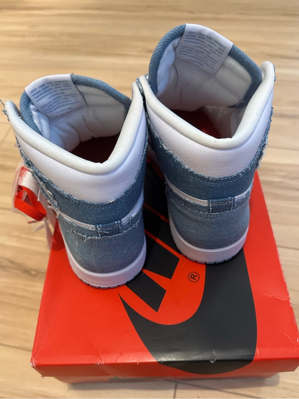 Womens Air Jordan 1 High OG Denim - Picture 7 of 11